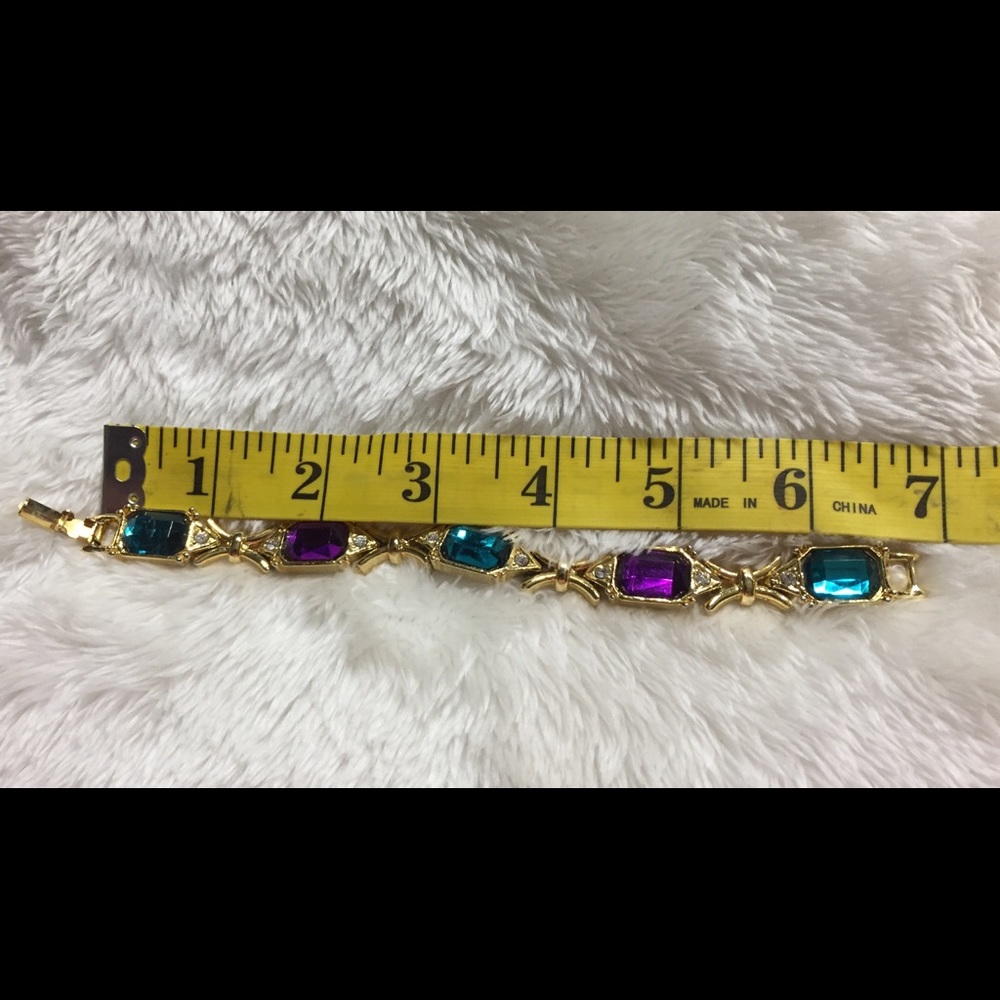 🌷PriceCut🌷GoldtoneBracelet colored faux stones🌷 - Picture 5 of 5